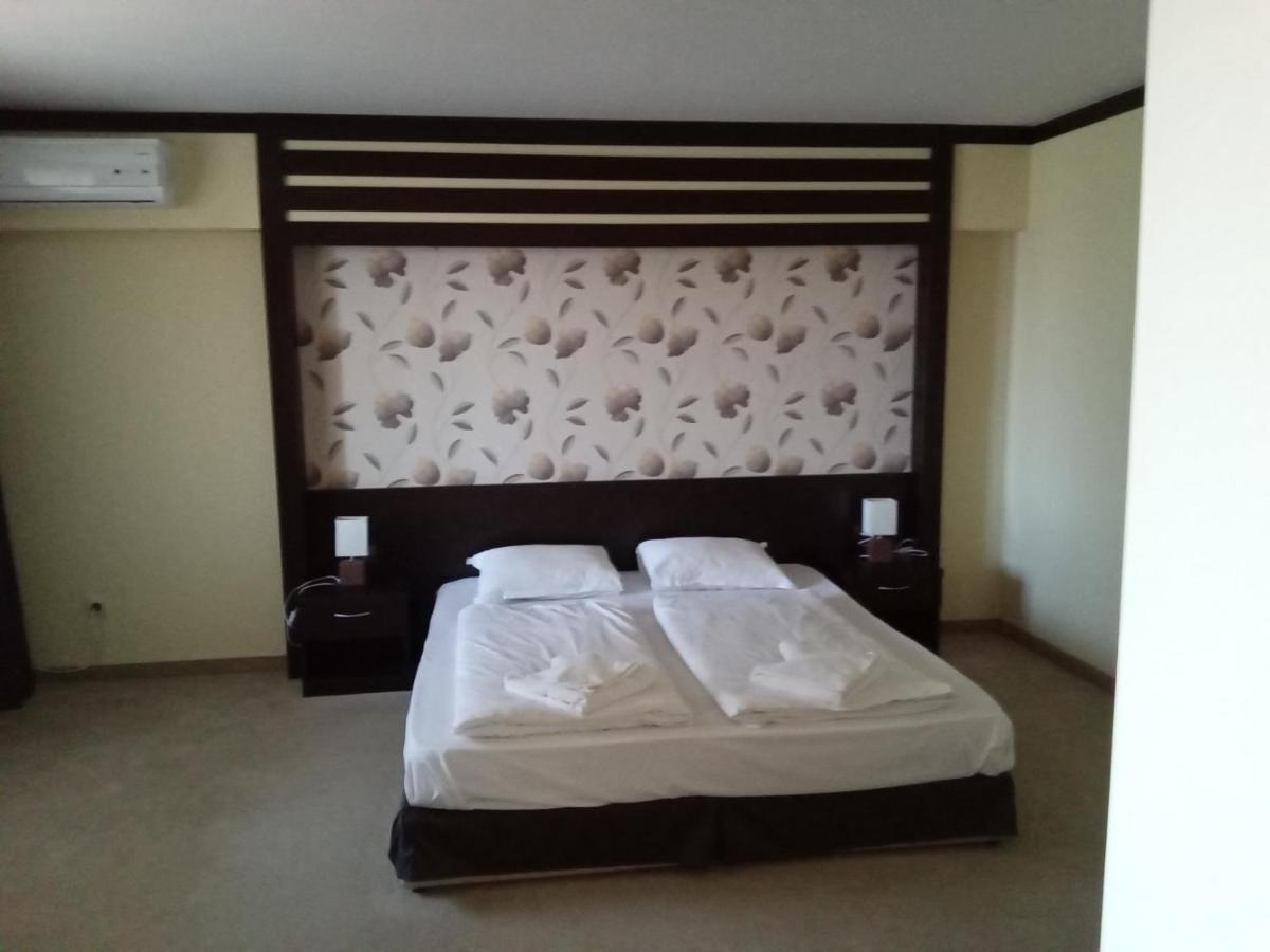Park Hotel Stratesh Lovech Exterior foto